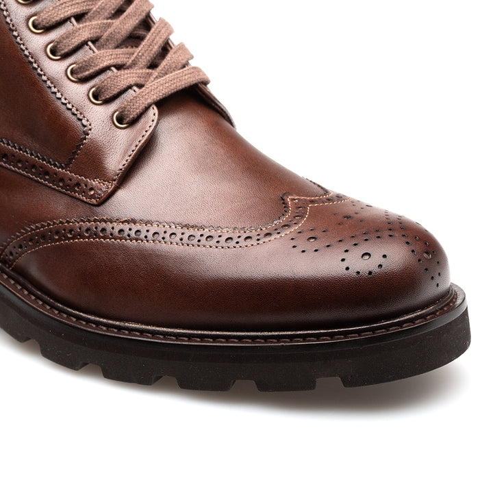 Calf Wing Tip Lug Boot